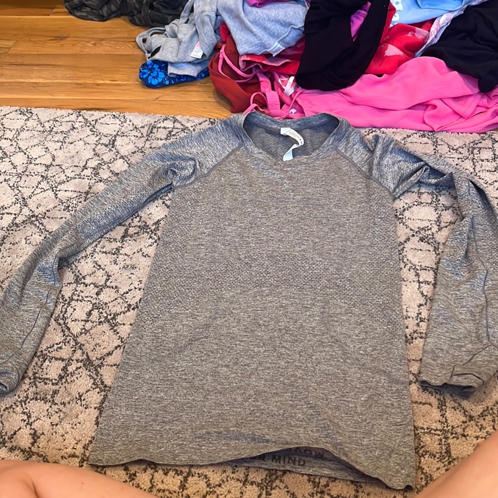Lululemon swiftly top